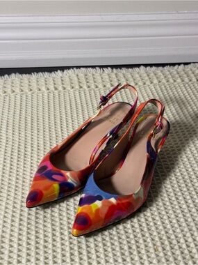 Stuart Weitzman PoCosling Abstract Slingback Kitten Heels